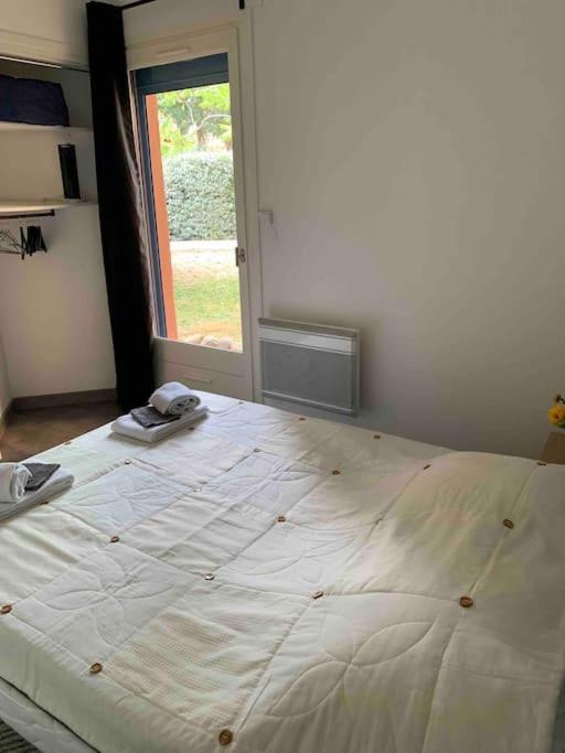 Appartement Cosy Confort Parking Clim Wifi Linge Acces Piscine Non Inclus Canet-en-Roussillon Exterior photo